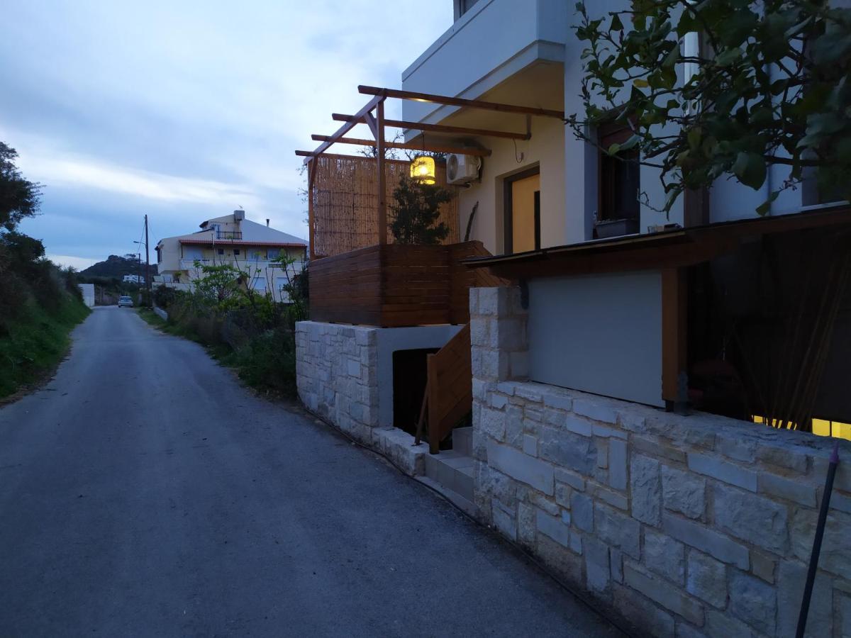 Giodriana Cozy Studio Agia Marina Buitenkant foto