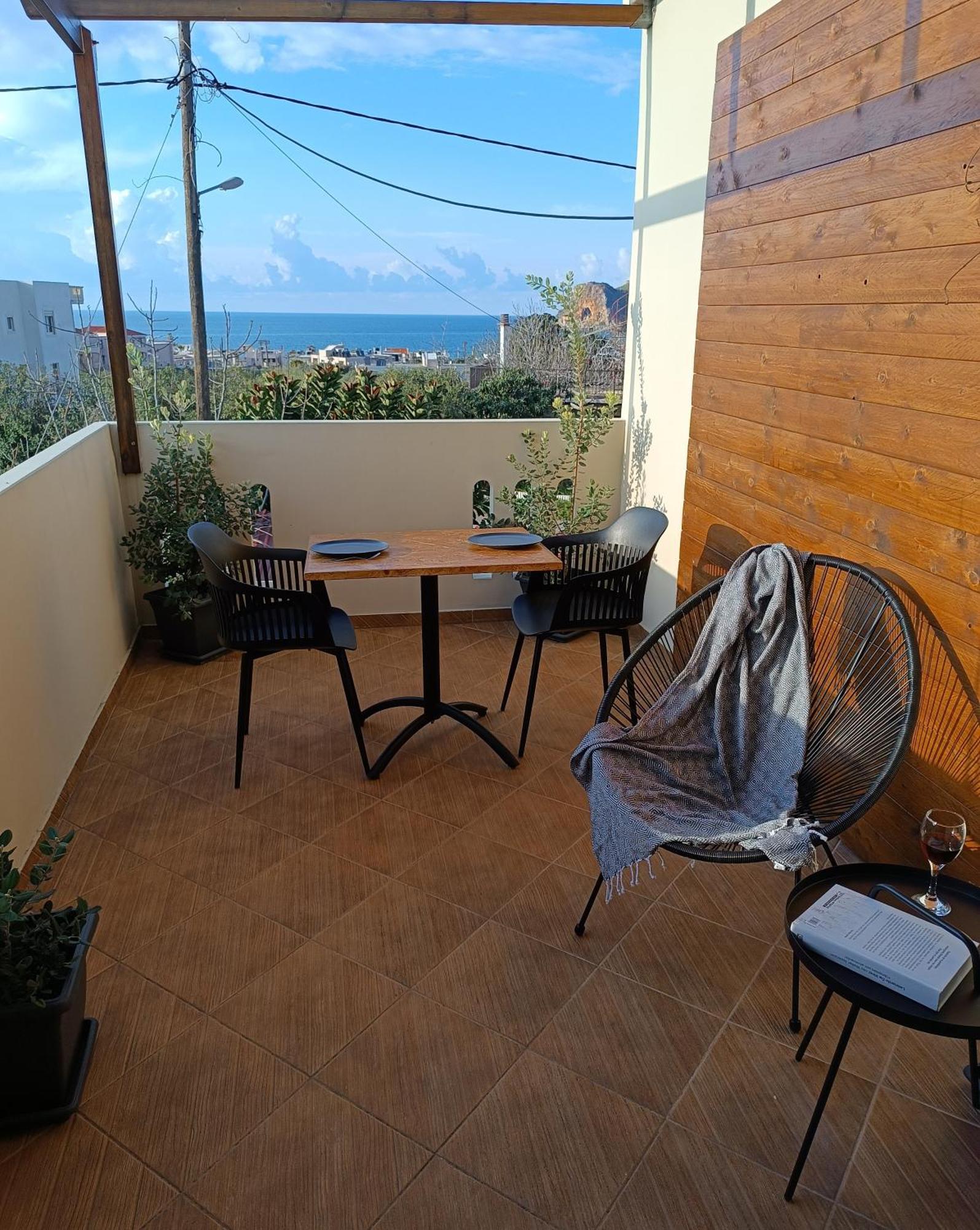 Giodriana Cozy Studio Agia Marina Buitenkant foto